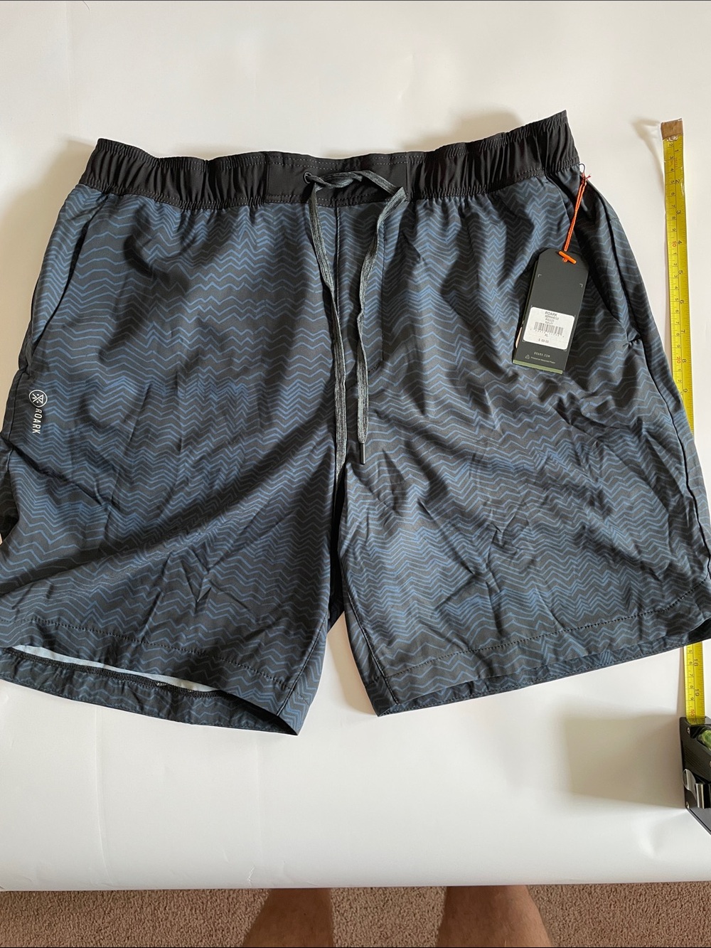 Roark Men's Black and Dark Gray Zigzag Swim Trunks